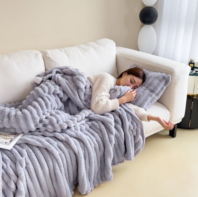 Soft Wind Bubble Velvet Blanket Warm Solid Rabbit Fur Blankets Double - sided Thickening Cover Throw Warm Fur Blanket - Serenity Spaces
