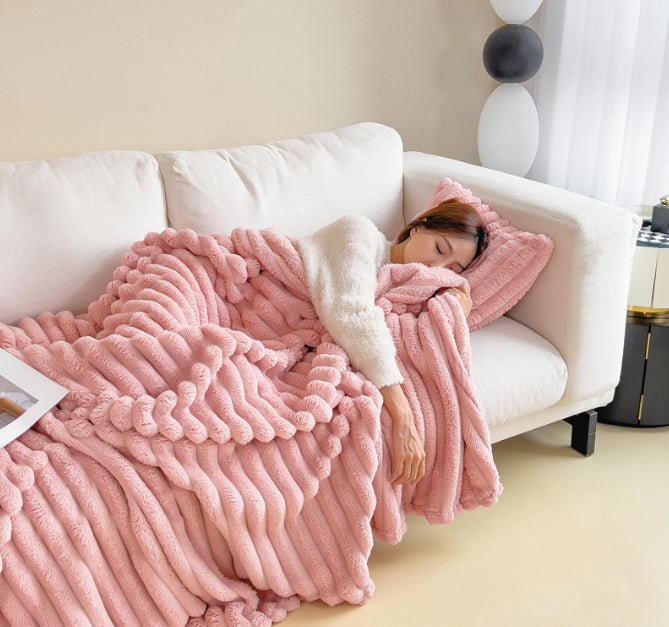 Soft Wind Bubble Velvet Blanket Warm Solid Rabbit Fur Blankets Double - sided Thickening Cover Throw Warm Fur Blanket - Serenity Spaces