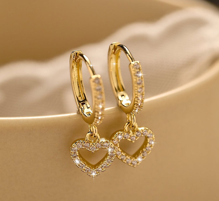 Retro Heart - shaped Pendant Ring Zircon Earrings Simple Style Pendant - Serenity Spaces
