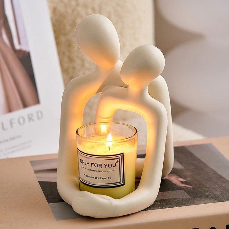Heartwarming Loving Couple Resin Statue - A Timeless Modern Home Decor Accent For Bookshelves, Office Desks, And Nightstands Valentine&