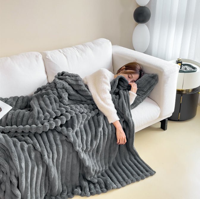 Soft Wind Bubble Velvet Blanket Warm Solid Rabbit Fur Blankets Double - sided Thickening Cover Throw Warm Fur Blanket - Serenity Spaces