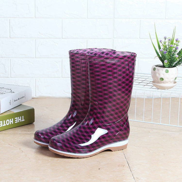 Water Boots And Rain Boots - Serenity Spaces