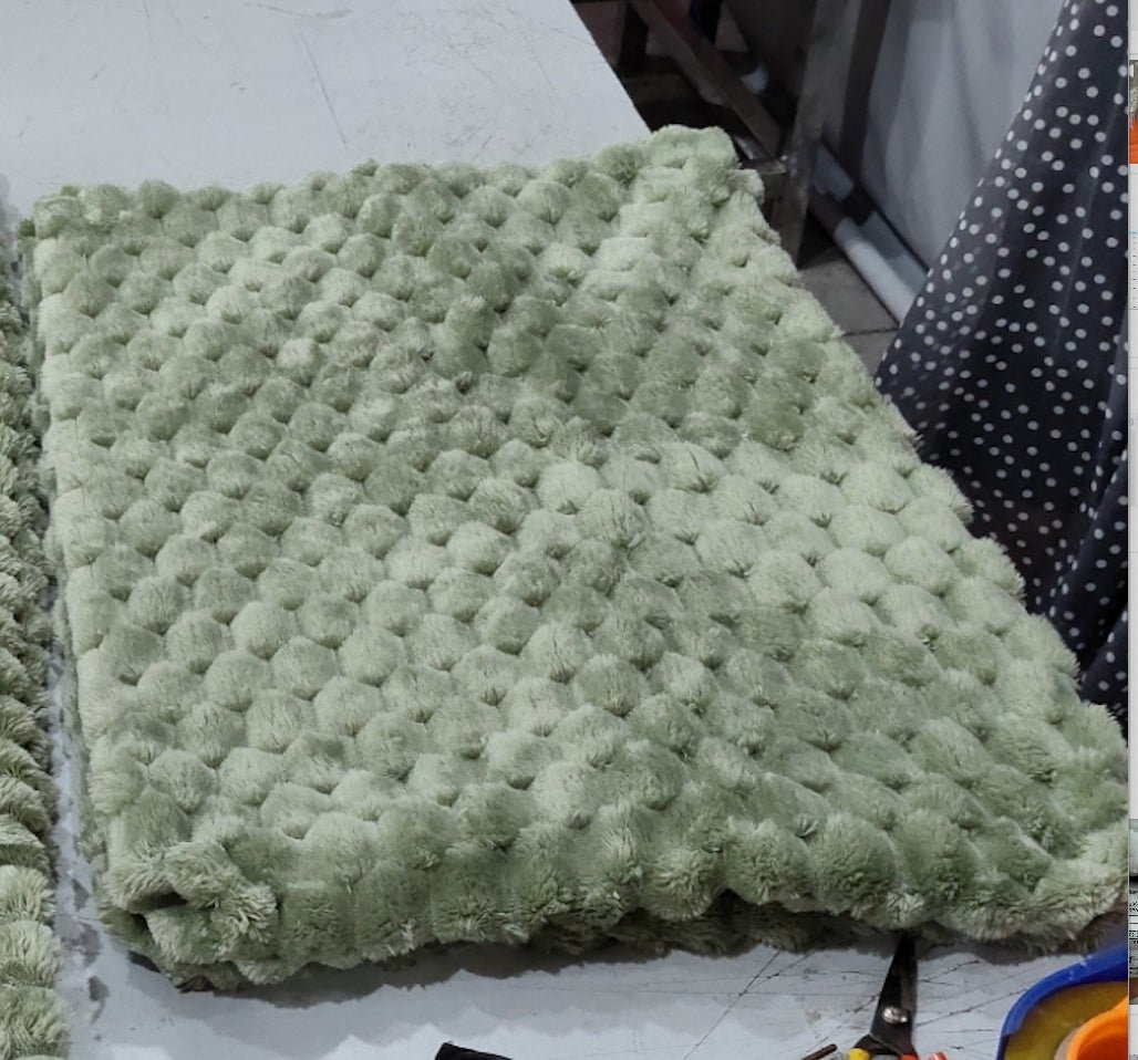 Coral Flannel Winter Thicken Thermal Cover Blanket - Serenity Spaces